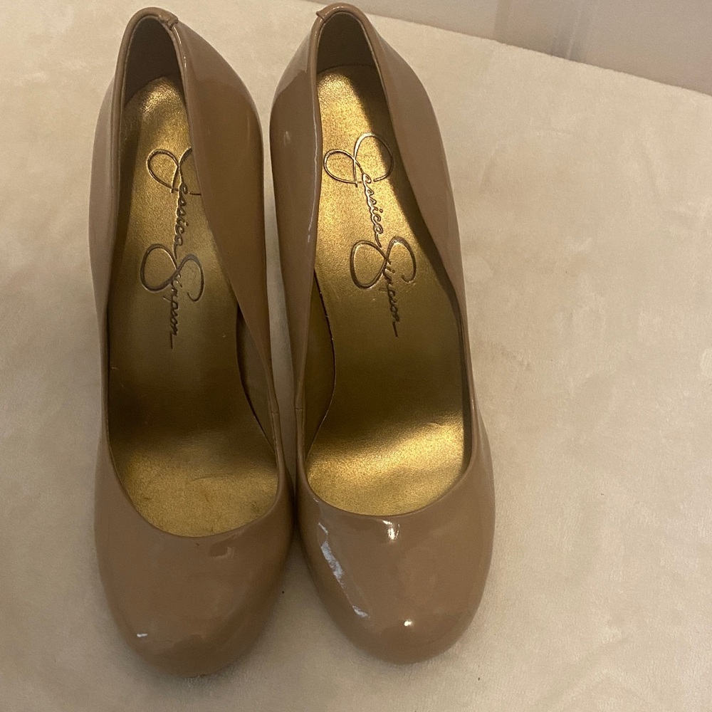 Jessica Simpson Women's Nude Heels